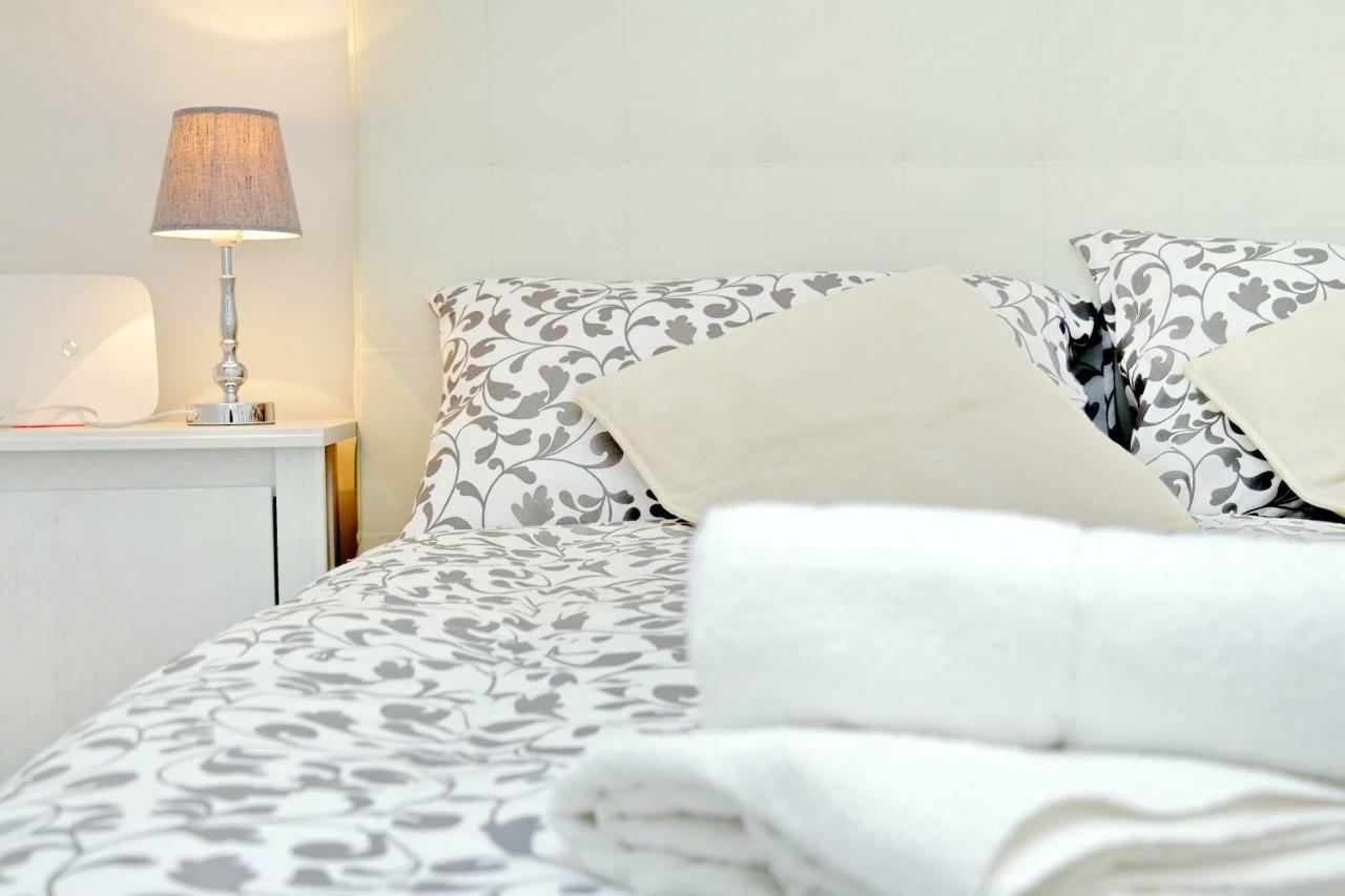 Bbhome Trastevere Station White Chic Apartment Rome Extérieur photo